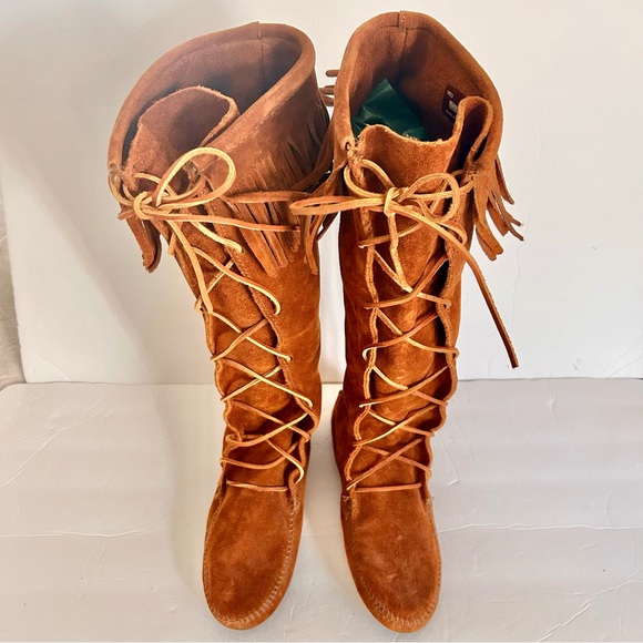 Minnetonka Suede Moccasins Lace-Up Fringe Knee High Boots Women’s size 8 - Picture 3 of 13
